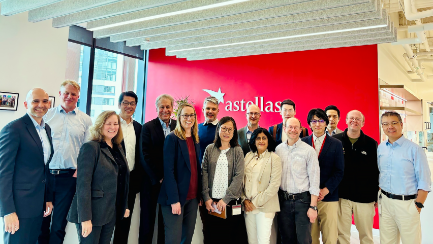 Astrellas and KI staff stand together in Astrellas lobby